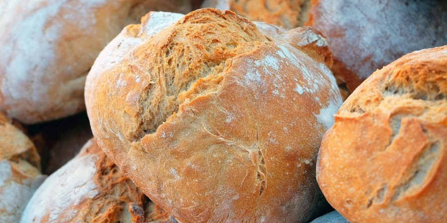 Folic acid to be added to UK flour to prevent spinal conditions in babies