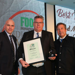 Food Manufacturer Of The Year Award, Winner: Samworth Brothers - L-R: Category partner Graeme Rolinson of Marel Ltd, award winner Paul Old of Samworth Brothers and host John Torode.