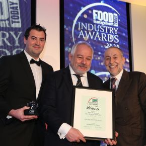 Best Red Meat Product Award – Winner: Marks & Spencer, The Daddy of All Steaks by Linden Foods. L to R: Award partner, Stephen Jameson of Kerry Taste and Nutrition, Jean-Pierre Garnier on behalf of Marks & Spencer and Michel Roux Jr.